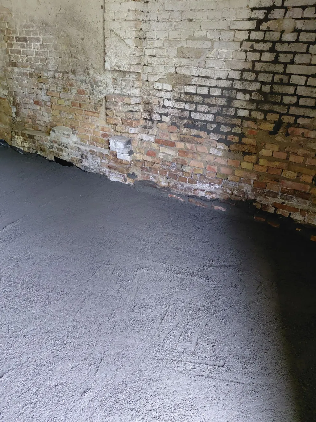 Remont starej komórki na pomieszczenie mieszkalne — realizacja 5